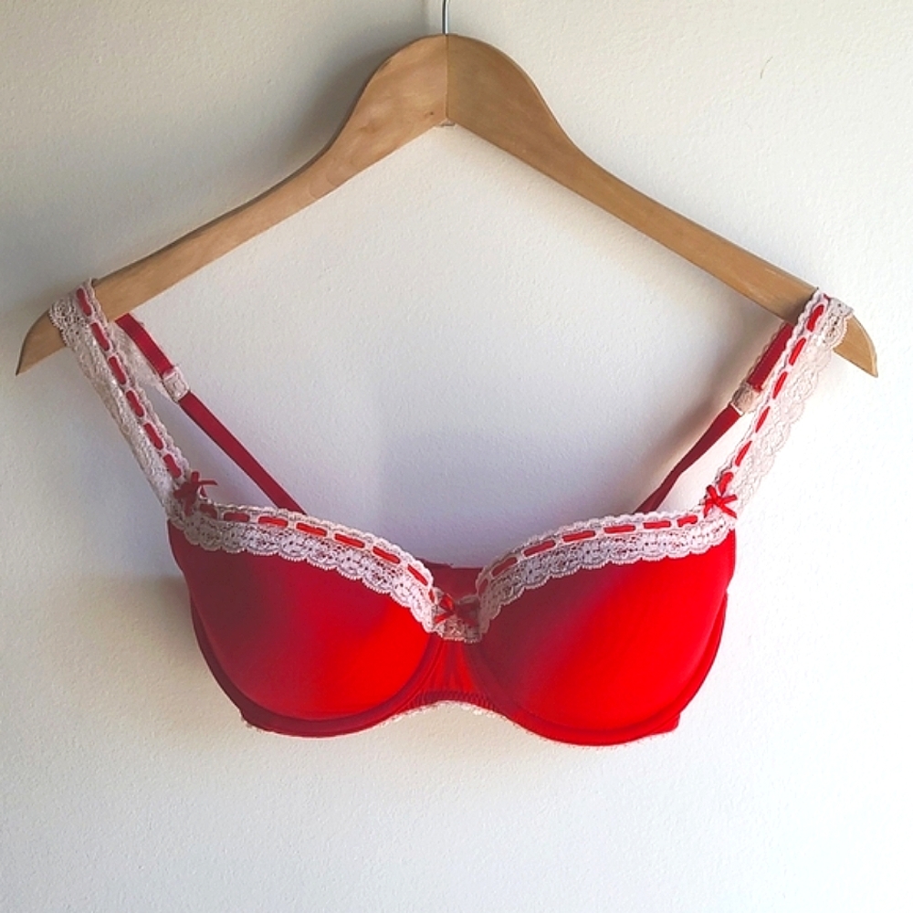 ELLE MACPHERSON Red Lace Trim Bra 32D